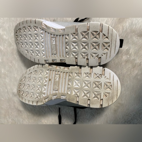 Puma Mayze Black Suede Platform Sneakers - Size 10 - Picture 6 of 8